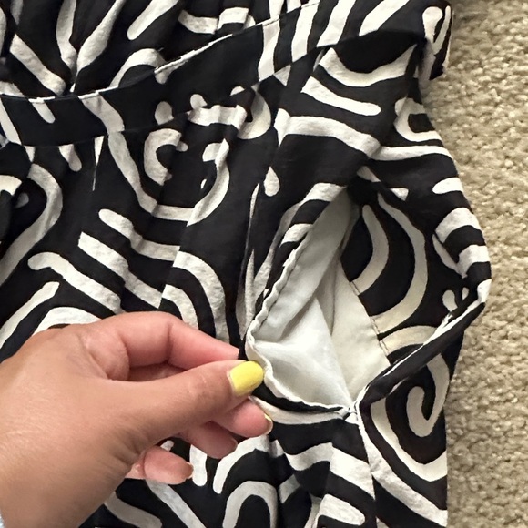 Banana Republic Drapey Linen-Blend Mini Dress Swirl Abstract Black Beige M - Picture 7 of 8